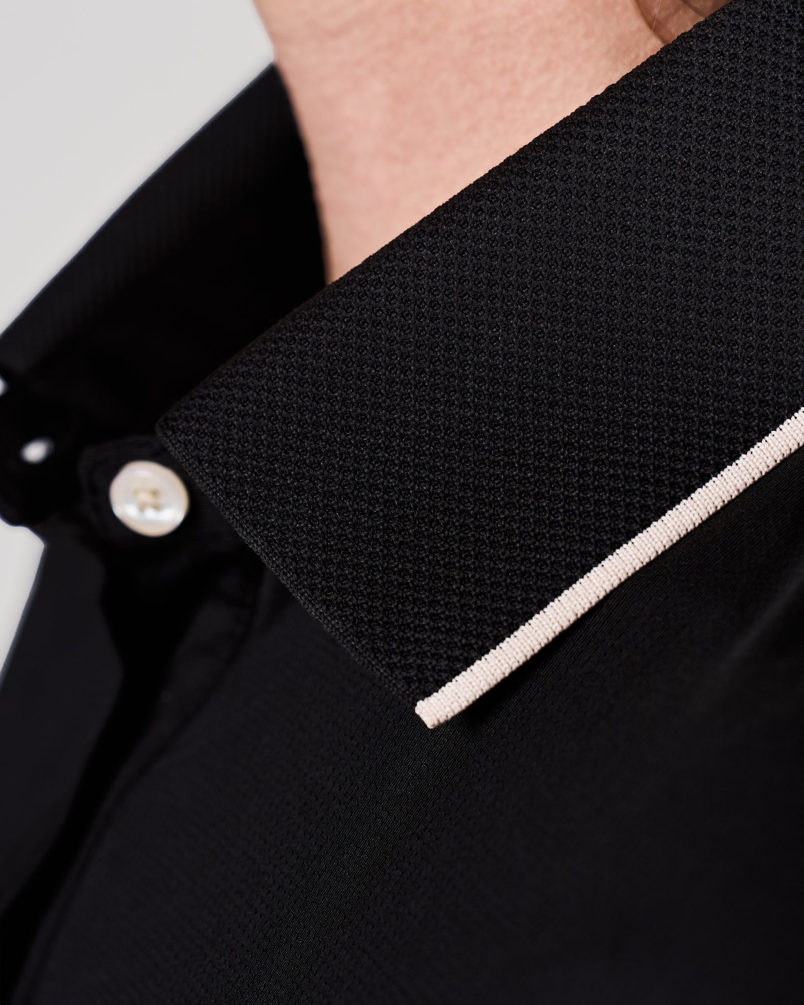 Women's Essential Polo Black - Leoni