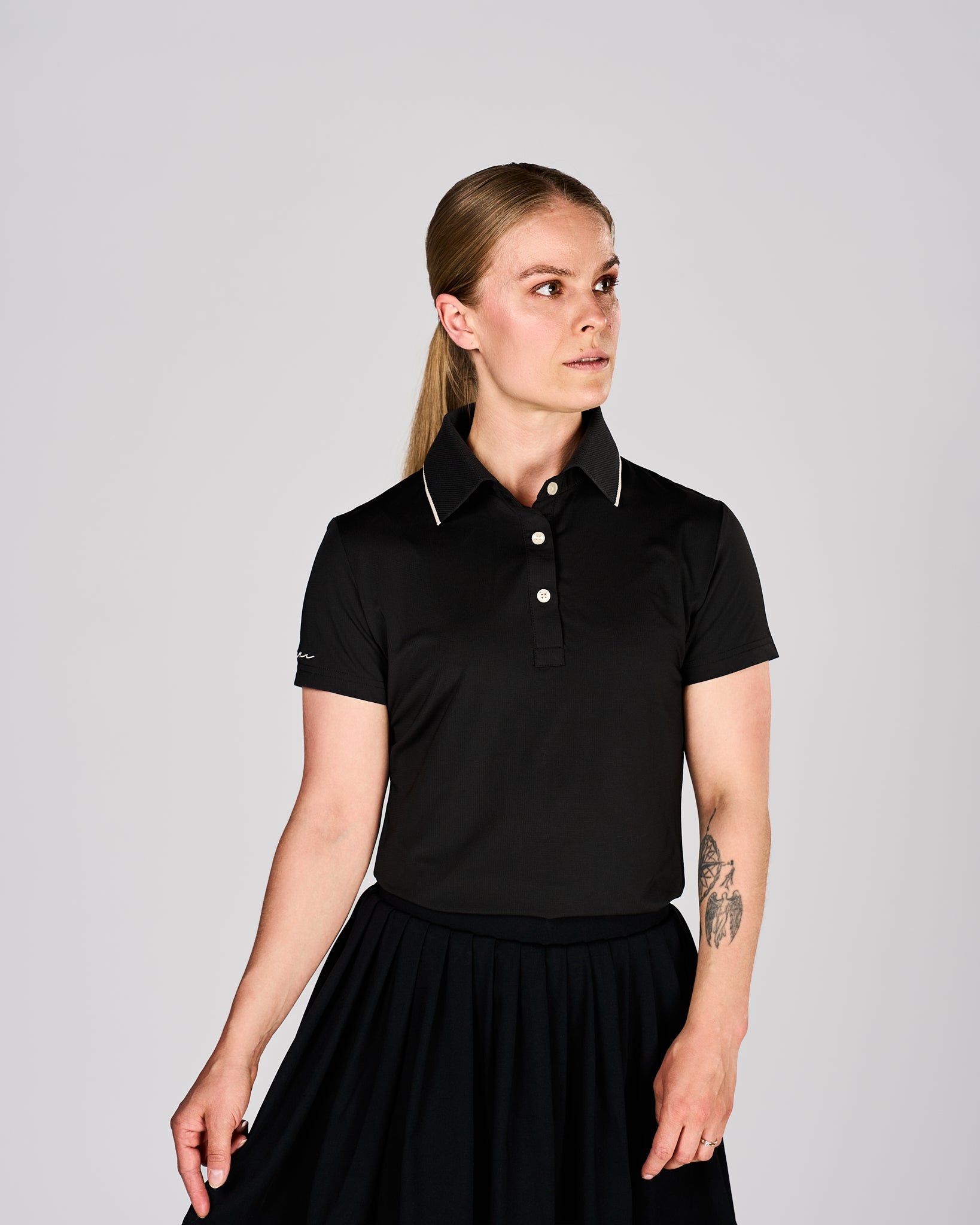 Women's Essential Polo Black - Leoni