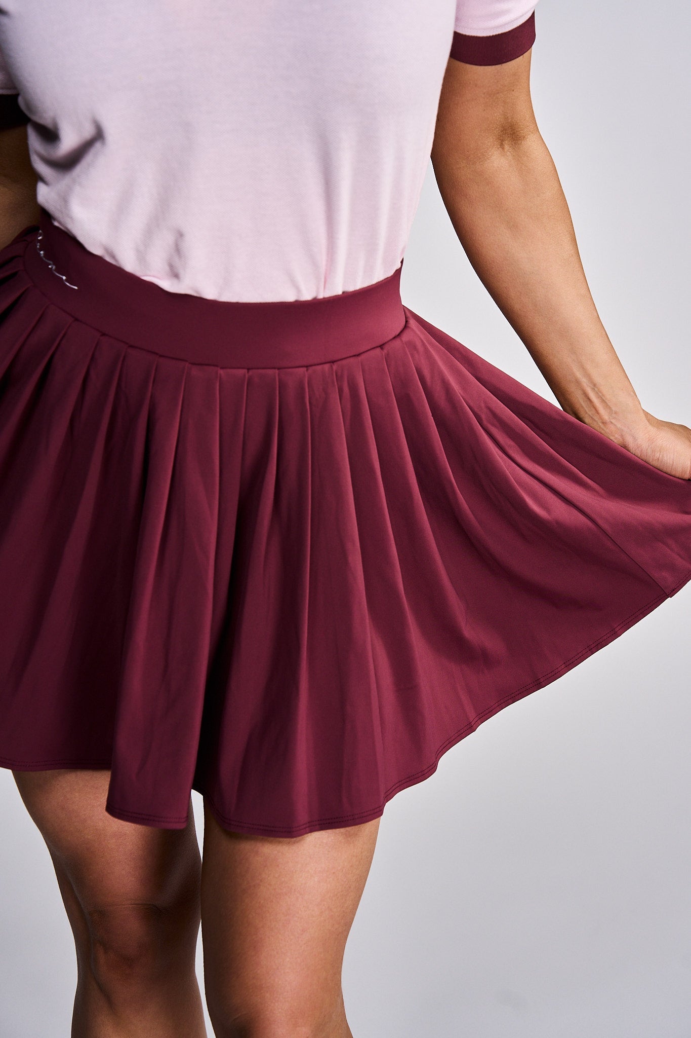 Women's Lilt Golf Skirt Burgundy - Leoni