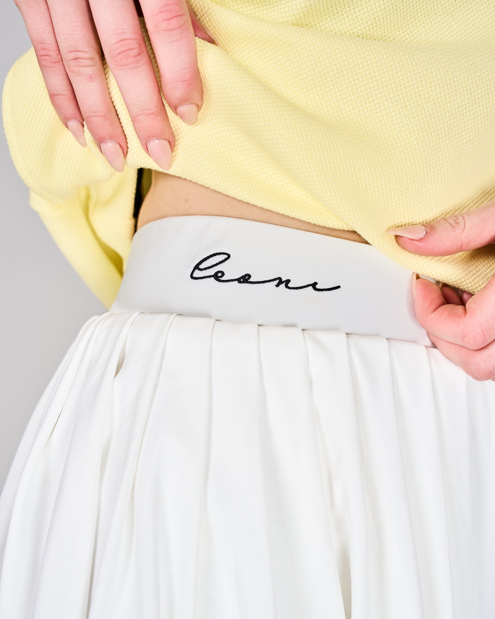 Women's Lilt Golf Skirt White - Leoni