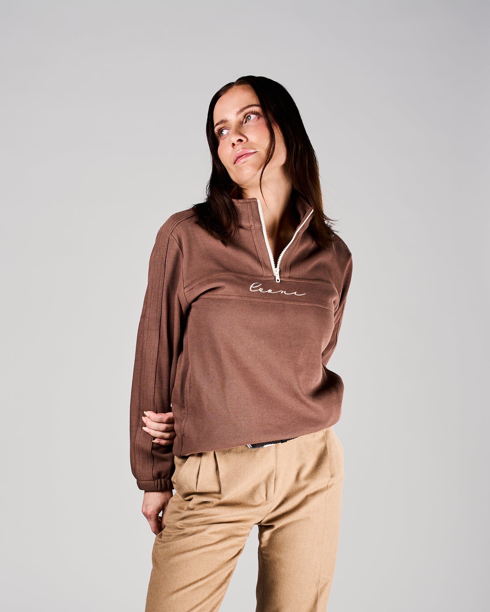 Women's Piqué Q - Zip Mocha - Leoni
